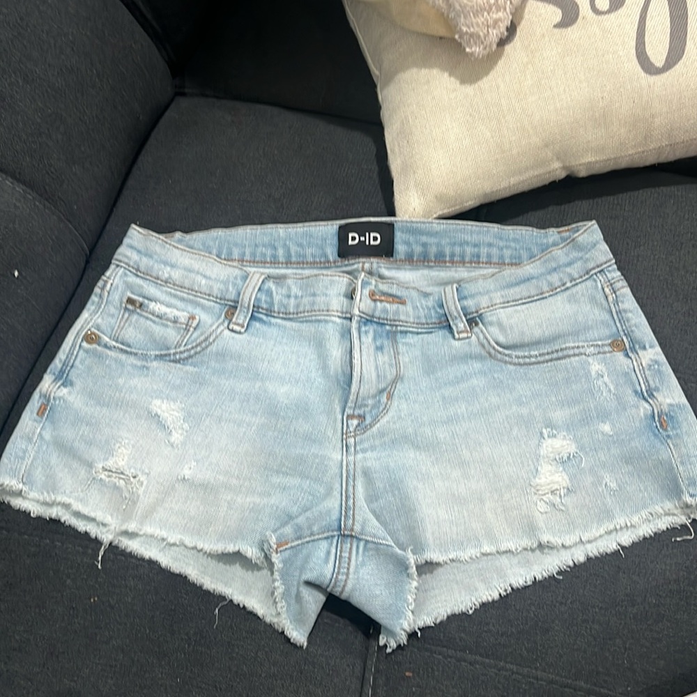 D-ID SHORTS